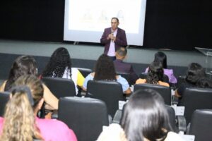 Prefeitura de Gurupi é parceira de ciclo de palestras sobre prevenção ao abuso e exploração sexual de crianças e adolescentes Silverio