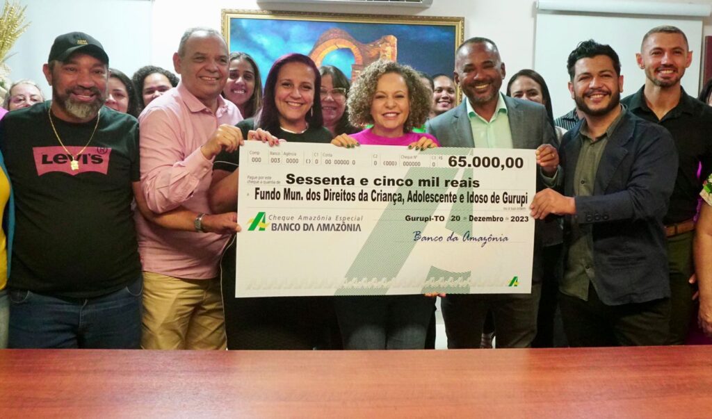 Fundos Municipais do Idoso e das Criancas e Adolescentes recebem doacao do Banco da Amazonia