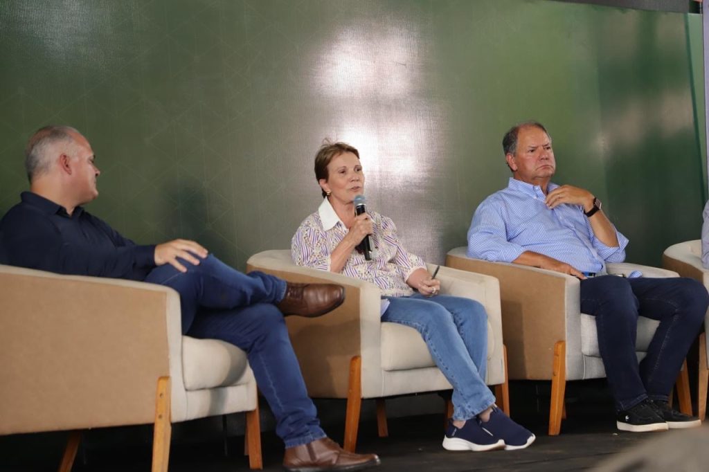 8b1c130d 62e4 412b a3af 0f09914bc061